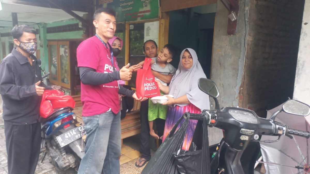 Bantuan sembako dari Hotel Pollux utk disabilitas