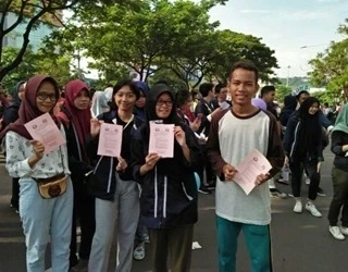 Sosialisasi Tentang Kesehatan Reproduksi di CFD Simpang Lima