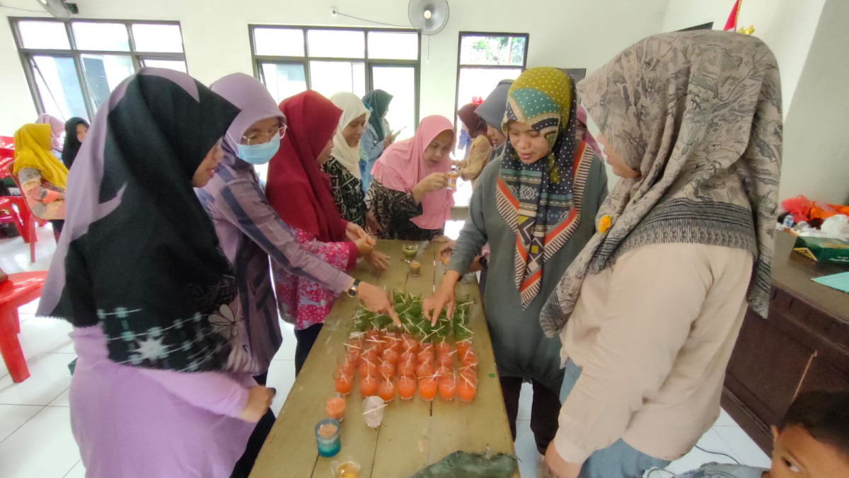 Pengolahan Limbah Minyak Goreng Program Pemberdayaan Masyarakat