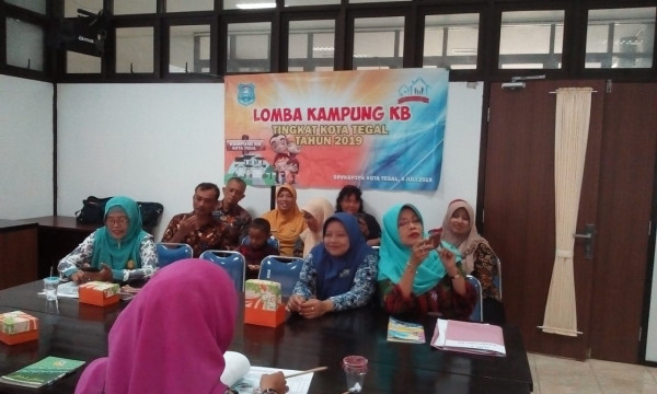 Pelaksanaan lomba kampung kb se kota tegal