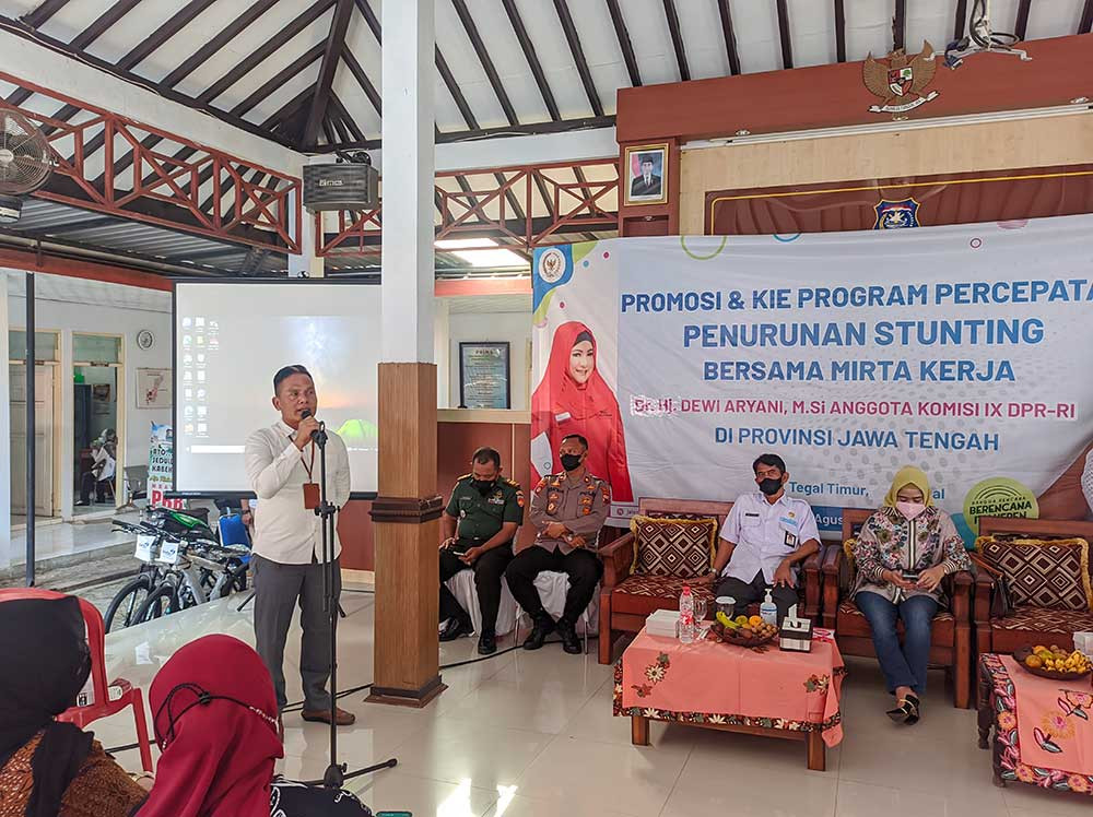 Cegah Stunting, Dewi Aryani Bersama BKKBN Sambangi Kelurahan Panggung