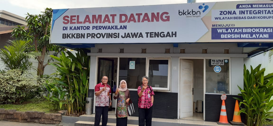 Pengurus Kampung KB COE Semarak Karya Bertandang Ngangsu Kaweruh ke BKKBN Jateng