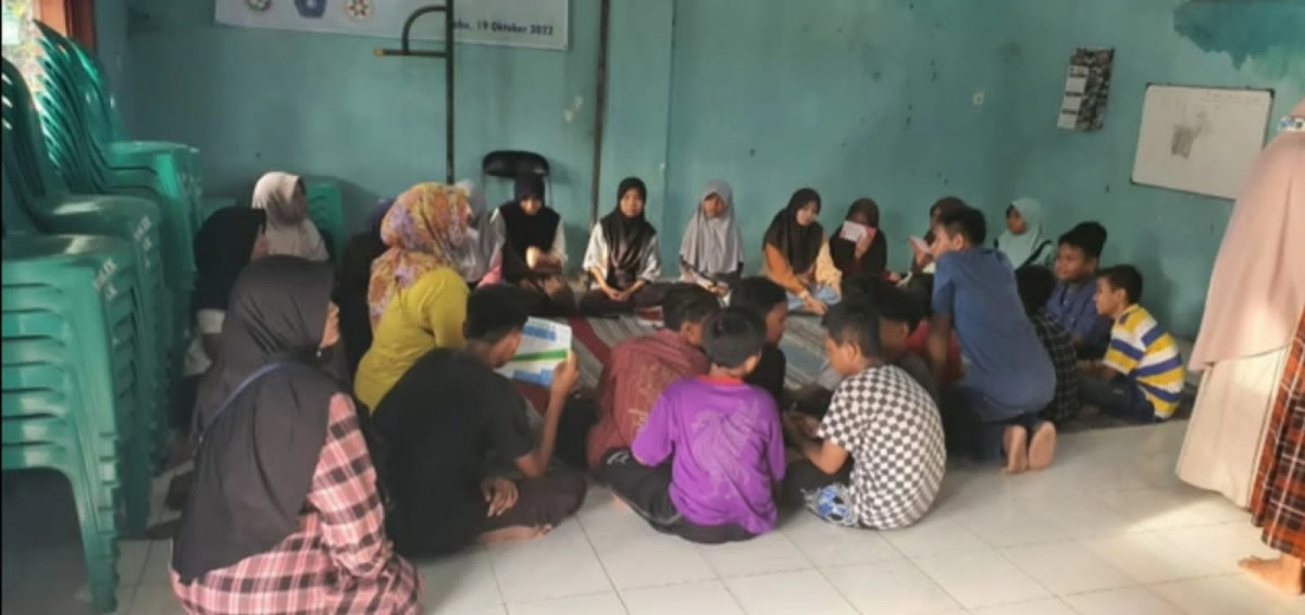 Posyandu Remaja“Nusa Indah” RW 9 Kel. Panggung Adakan Pelatihan Membuat Sabun Dari Eco Enzym