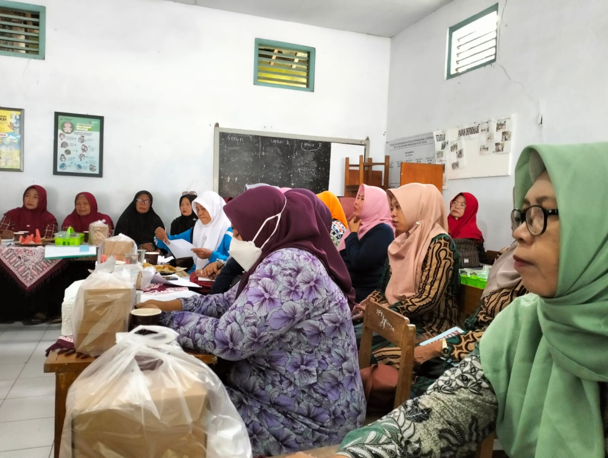 Peserta Rakor KB di RW 14  Kelurahan Panggung