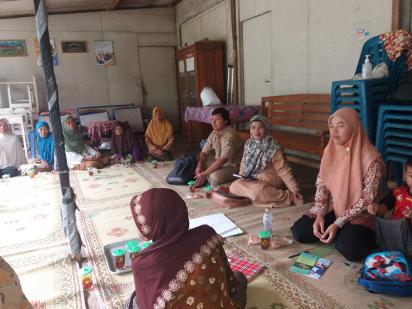 Bina Keluarga Lansia di Pedukuhan IV Barongan