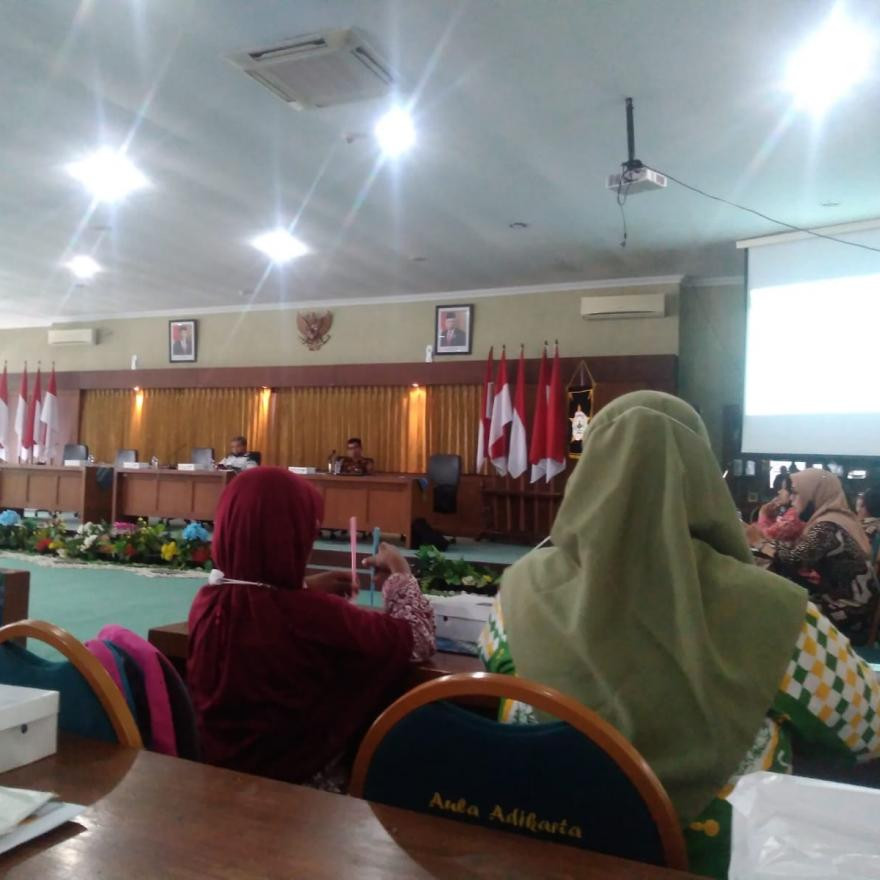 EVALUASI PENYELENGGARAAN BANTUAN SOSIAL DI KABUPATEN KULON PROGO