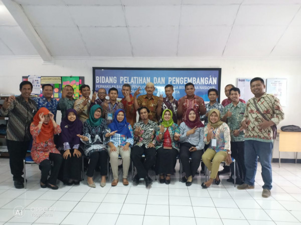 Foto bersama kelas Widya 1