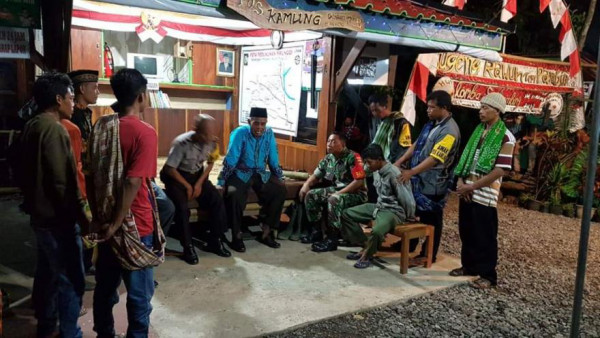 Suasana penangkapan pencuri di POS Ronda