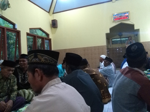 Buka Bersama di Masjid Al-Azhar Pedukuhan Kroco Kampung KB Desa Sendangsari