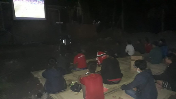 Nobar dan Sahur bersama Liverpool