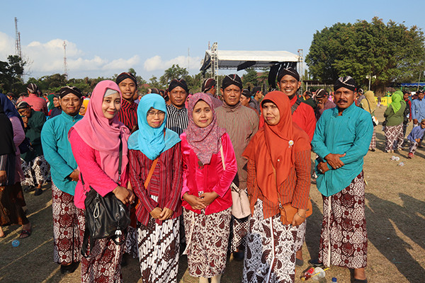 Kepala Desa Sendangsari dan Perangkat Mengikuti Upacara Hadeging Kabupaten Kulon Progo ke 68