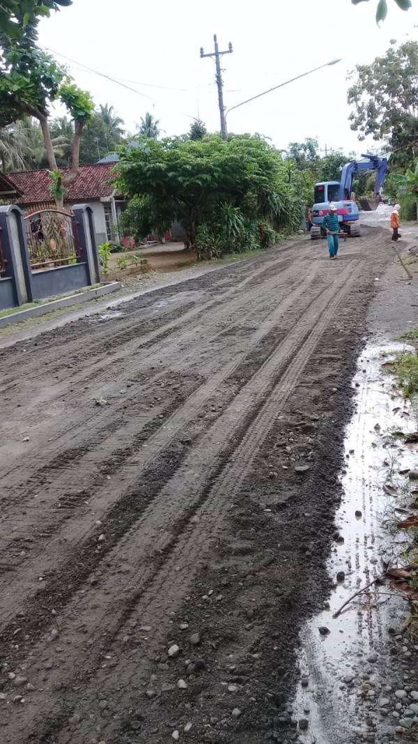 Peningkatan Jalan Clereng