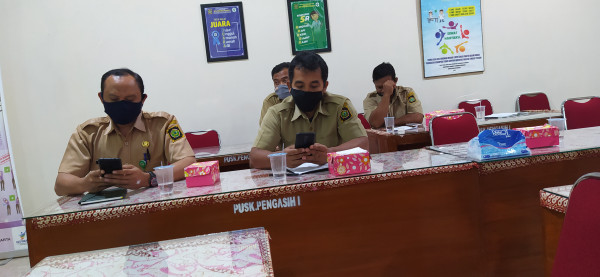 Surveilans Covid 19 di Wilayah Kerja Puskesmas Pengasih 1 Tahun 2020