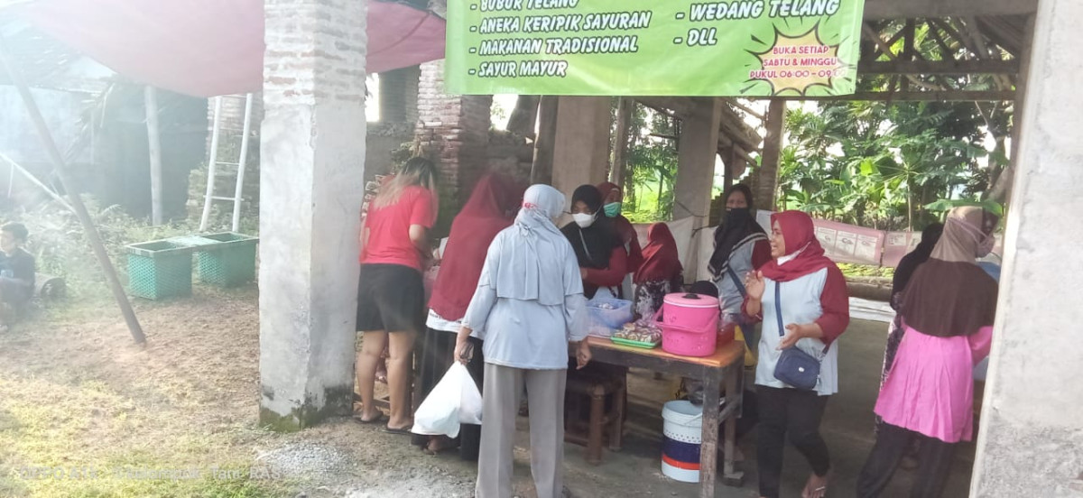 Lurah Sendangsari Resmi Buka Pasar Tani Ngrembuyung Padukuhan Klegen