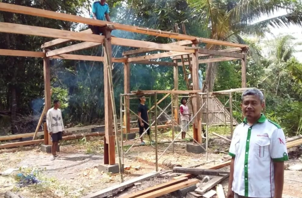 Pembuatan Rumah Limasan sebagai Rumah Edukasi Proklim