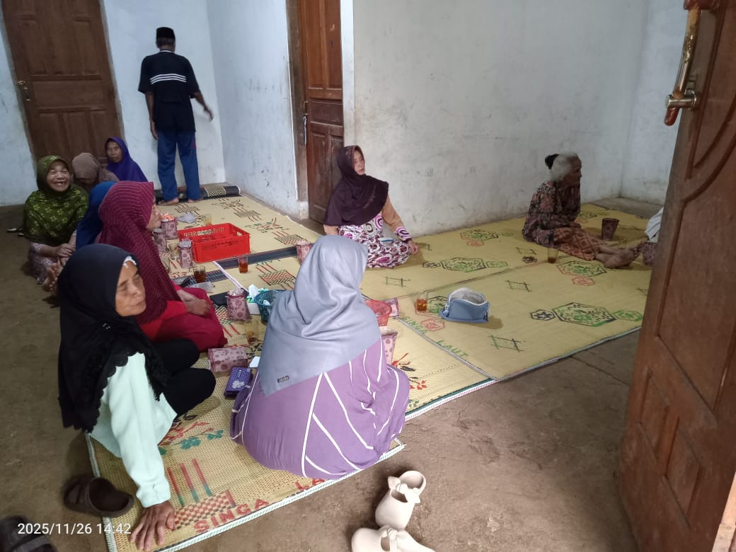 Pertemuan Dasawisma Bugenvile Padukuhan Waru