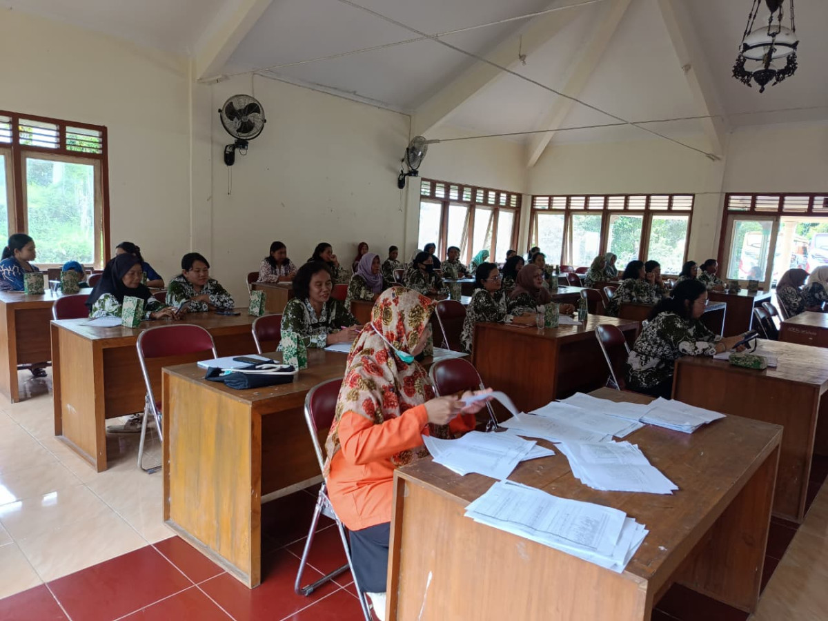 Pertemuan Rutin Kader Banjarasri Bulan November