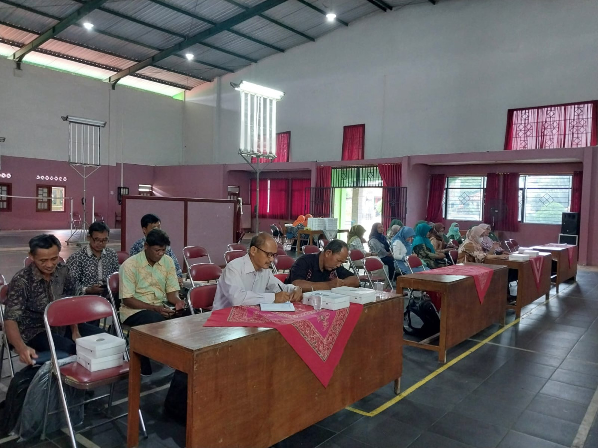 kegiatan forum pertemuan pembinaan ketahanan keluarga berbasis poktan Tribina di Kampung KB Kalurahan Trirenggo hari Rabu 8 Maret 2023