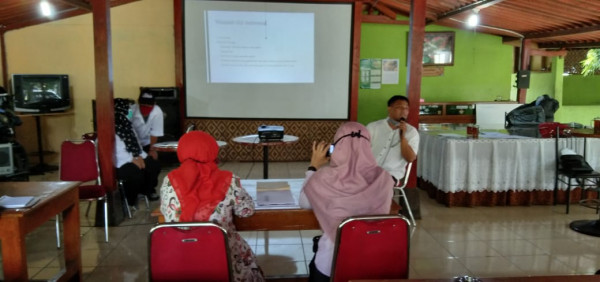 Pembinaan keluarga berbasis tribina