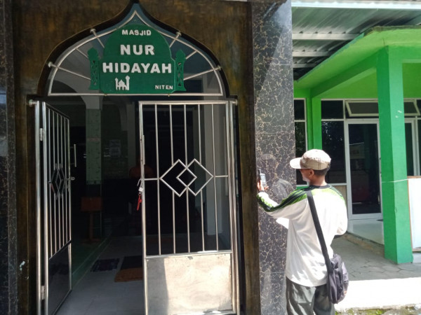 Masjid Nur Hidayah dan Gedung Pertemuan Niten