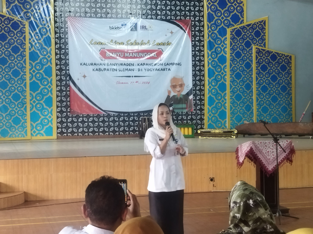 Launching Sekolah Lansia Banyumanunggal Banyuraden