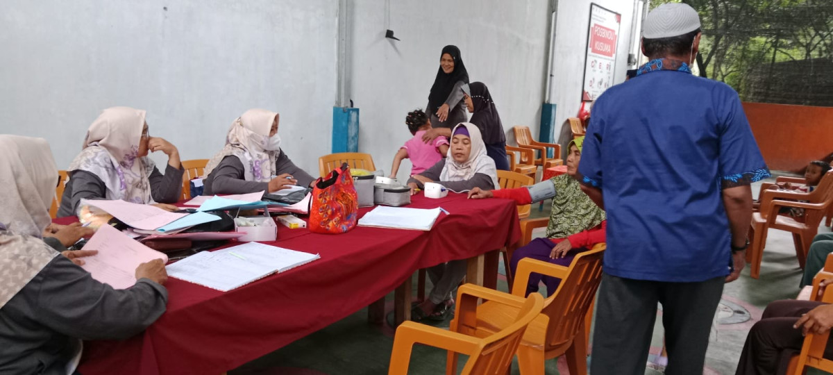Pelayanan posbindu dan posyandu lansia tanggal 10 April 2025 di Balai RW Kaliabu