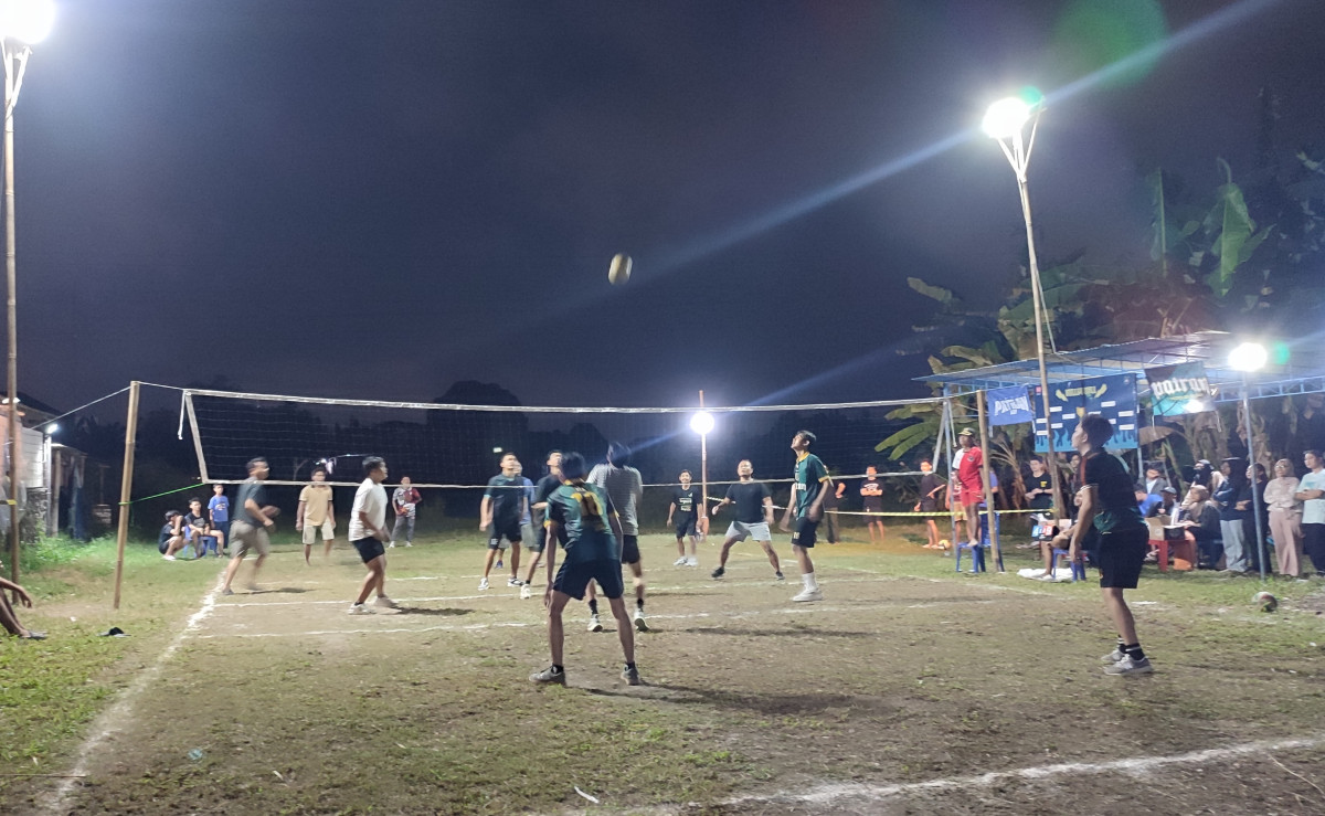 Lomba Voly ball Bapak bapak dan pemuda RW 01 Patran