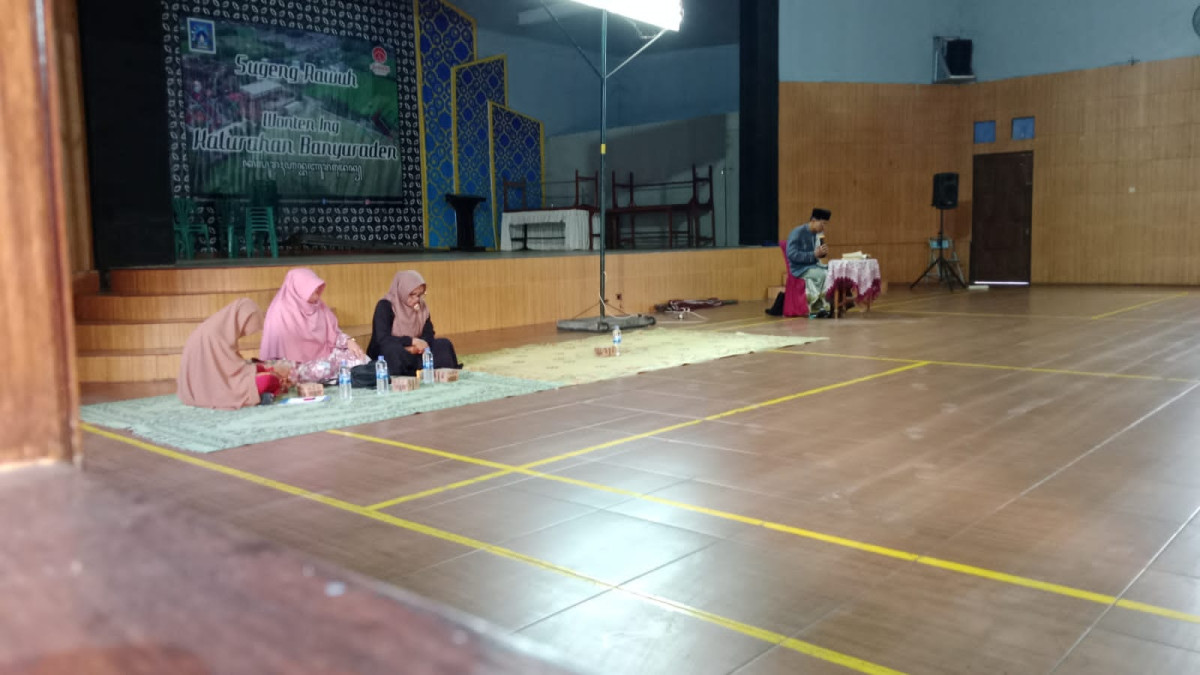 Penceramah Ust. Achmad Shofi