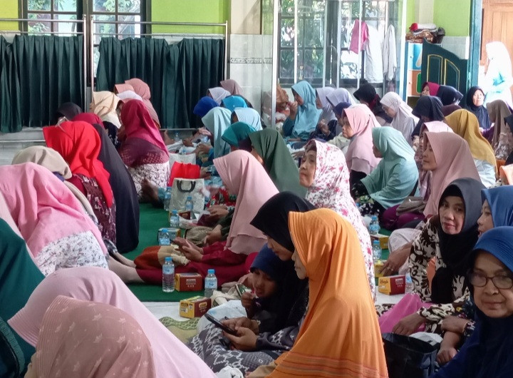 Pengajian rutin Setu Legi di Masjid Nurushobah Somodaran