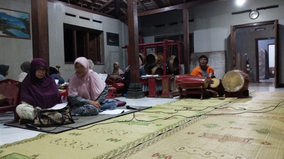 Latihan ketoprak