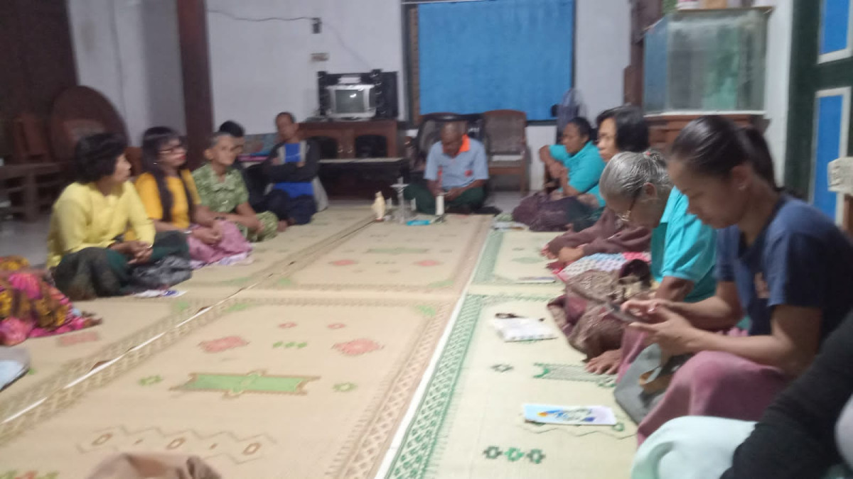 Doa rosario di lingkungan st. Martinus