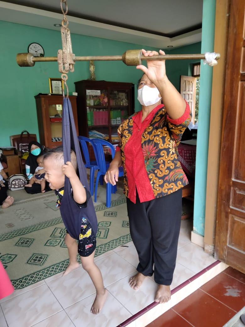 Posyadu balita dan BKB..bersama Bu Krisni PLKB