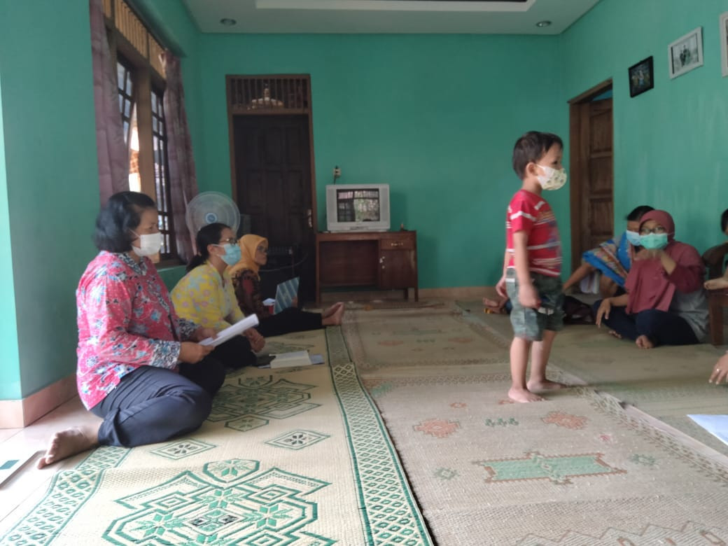 Posyadu balita dan BKB..bersama Bu Krisni PLKB