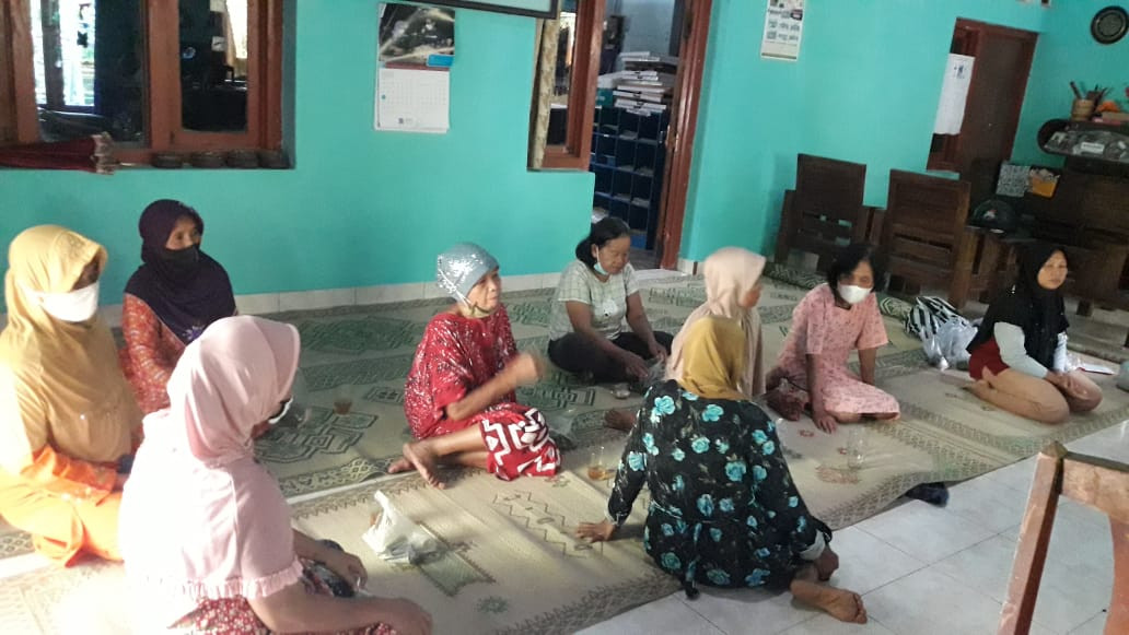 posyandu lansia tengahan 12