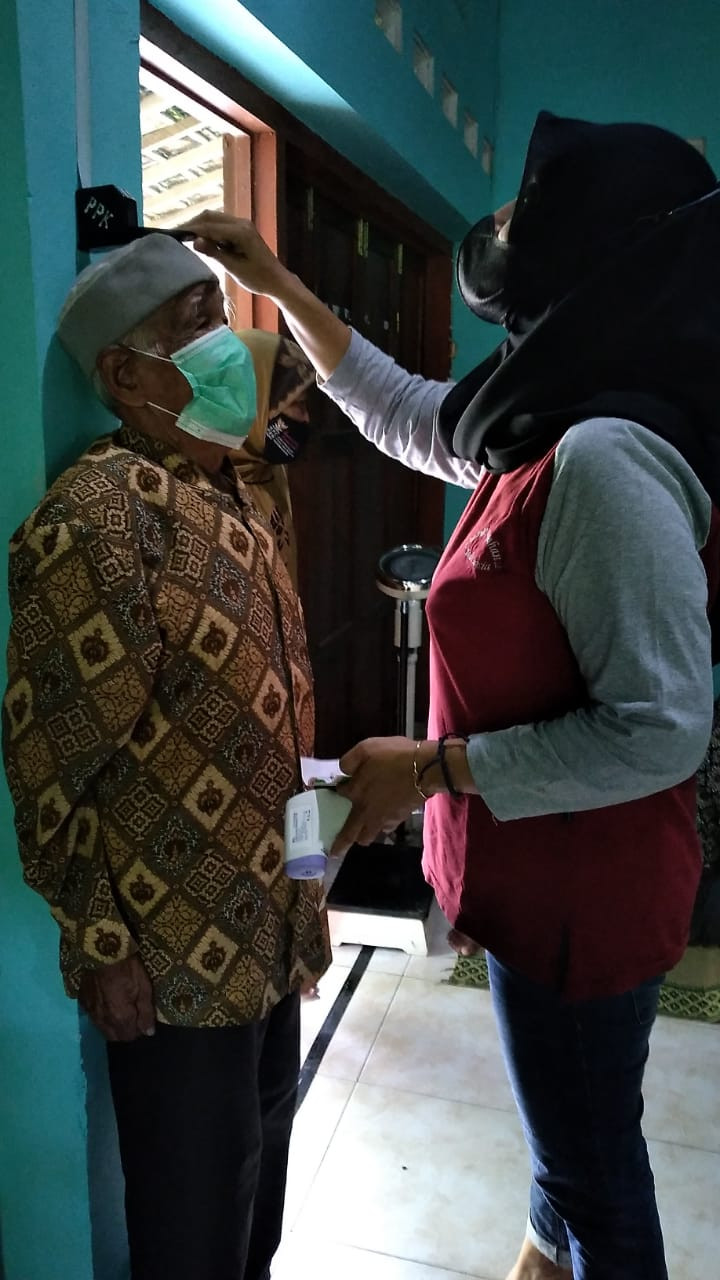 posyandu lansia tengahan 12