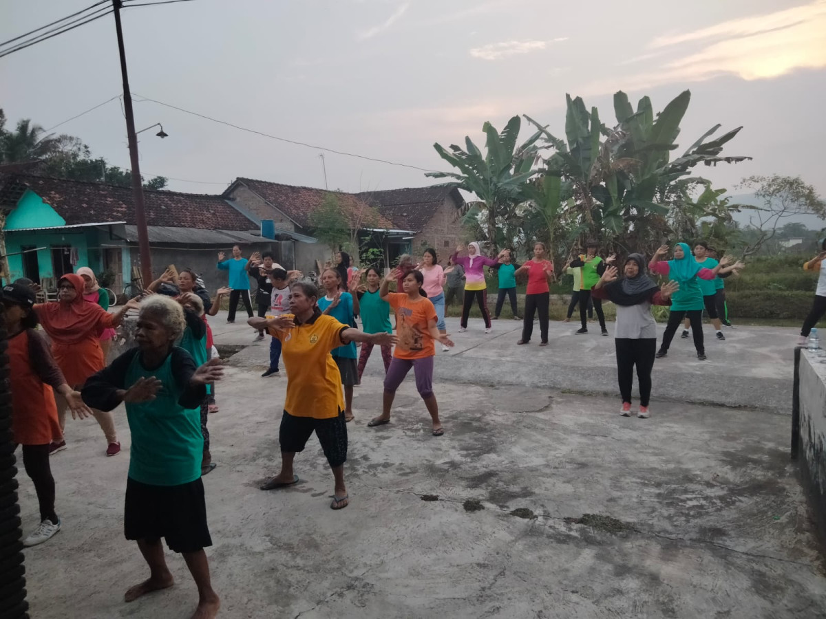 Senam Lansia Mugi Waras Brajan VIII