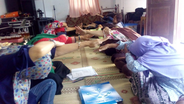 penerapan 7 Demensi lansia tangguh dan latihan senam