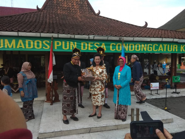 upacara kirab budaya dihadiri oleh wakil bupati Sleman dan GKR Hemas