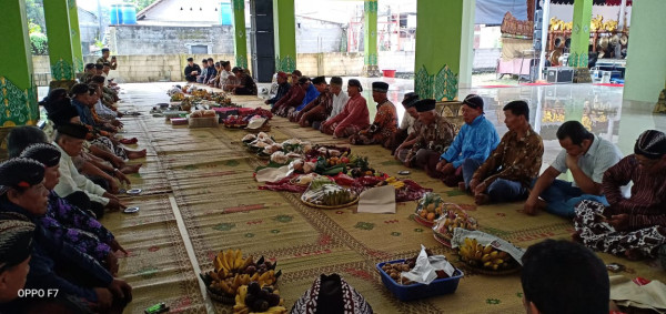 seksi budaya, kenduru bersama dalam rangka peresmian balai padukuhan gejayan