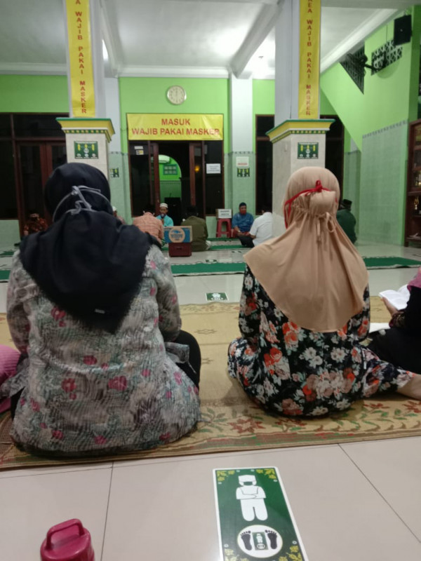 Seksi Agama, pengajian dalam rangka menyambut tahun baru hijriyah 1442