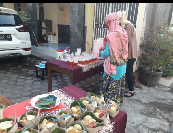 Seksi Agama, sholat IDUL ADHA di masjid AL HANAN ngropoh