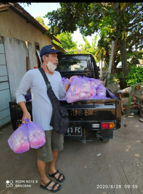 Seksi kasih sayang, bantuan sembako untuk warga yg sangat membutuhkan 