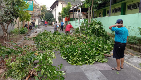 Keja bakti wilayah RT 12 RW 17 Blok ll , Padukuhan Dero