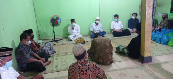 Tahil 7 hari Ibu Marto Wiyono, RT 04 - RW 12 Karangasem Gempol