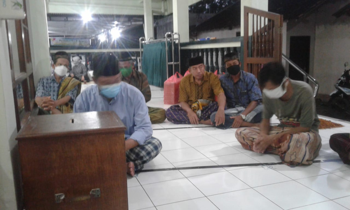 Pengajian dan buka bersama di Masjid Al Hidayah Manukan