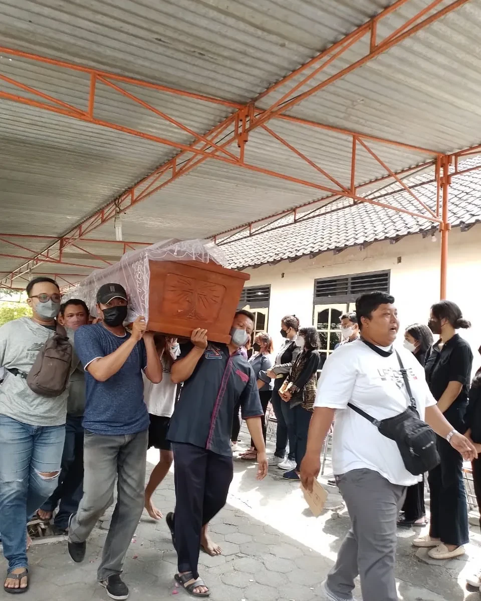 melayat meninggalnya bpk Didimus Agus Ekanto, warga RT:01, Pemakaman tgl 02/08/2022 dimakam wasonoloyo Gejayan Cc