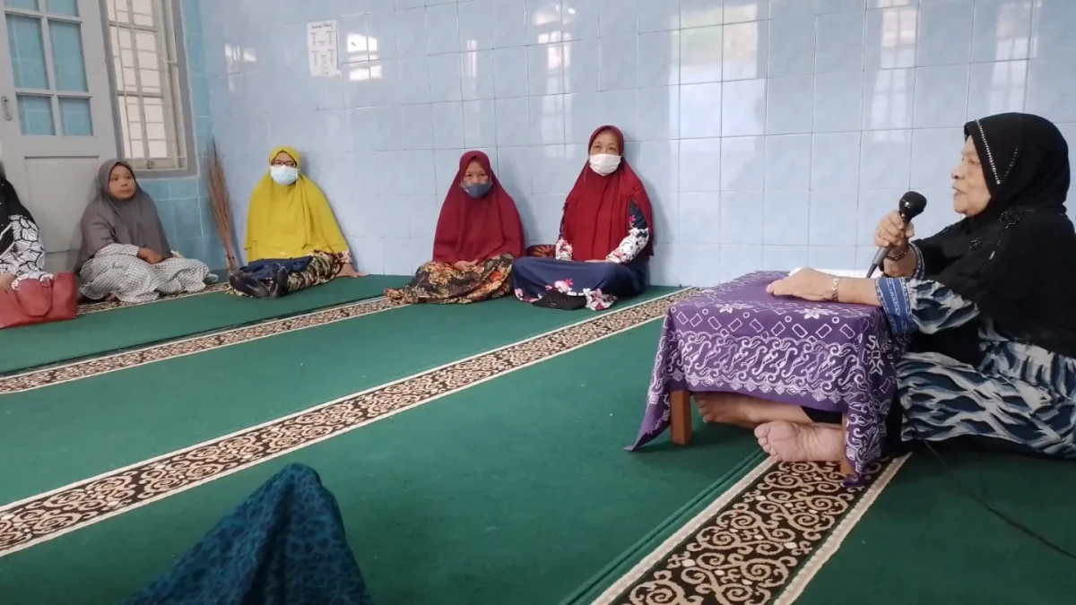 Pengajian rutin Ibu2 Kolombo hari Jumat tgl 16 September 2022 jam 16.00 wib - selesai . Bertempat di Musholla Darussalam Kolombo