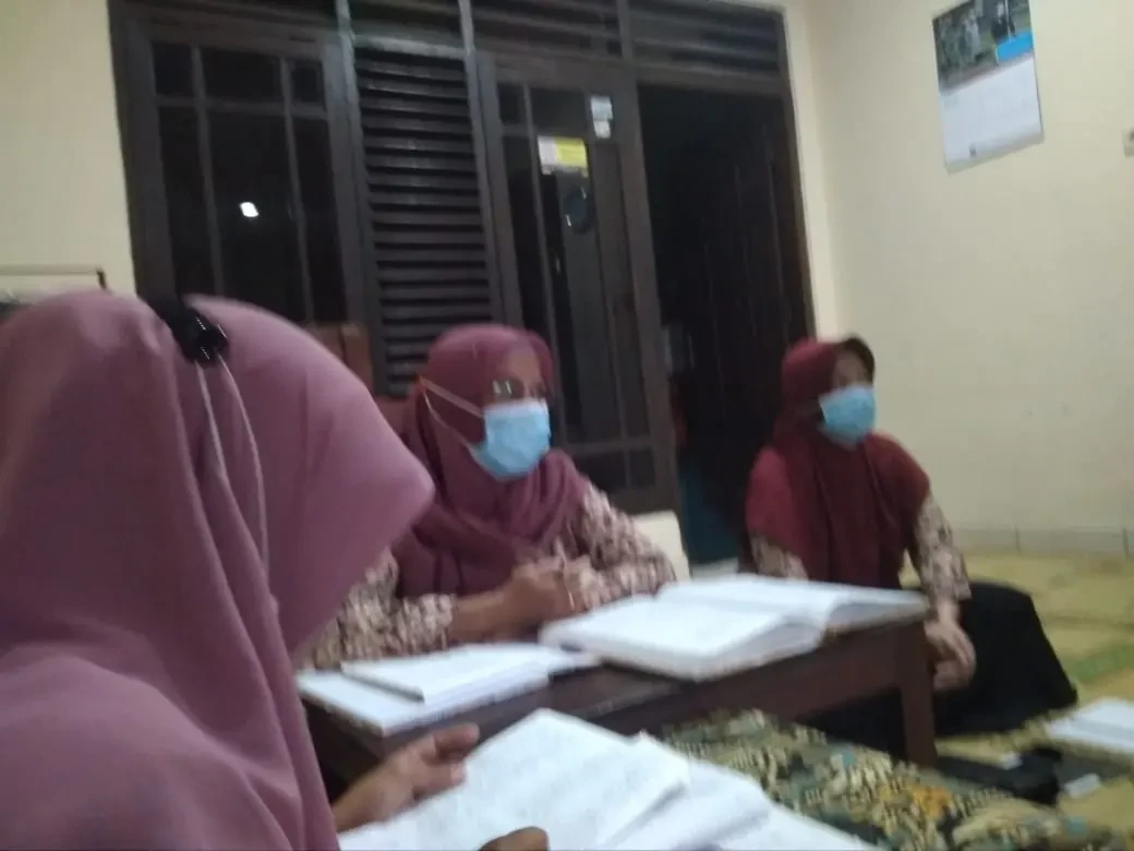 kegiatan pertemuan pkk pedukuhan ngringin di rmh bpk dukuh ngringin.16 oktbr 2022 jam 15.30 mpe 17.00