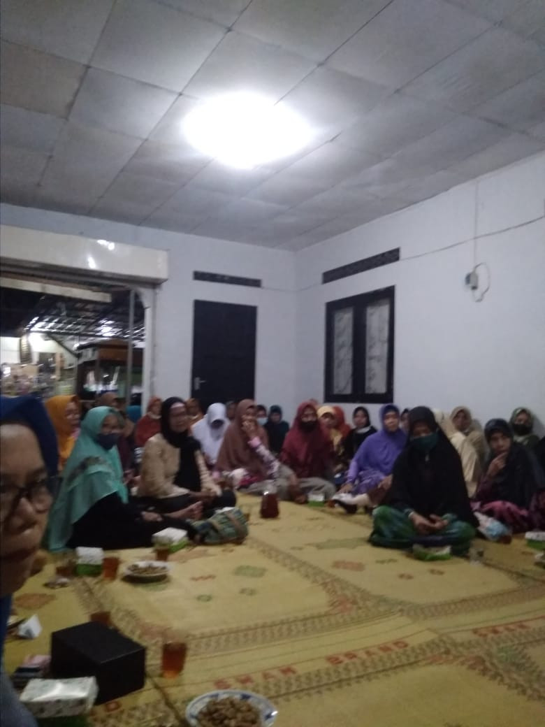 pengajian ibu2 masjid Al hidayah Gorongan jam 20.00 mpe jam 10.00 di rmh ibu Andri gorongan bersama ustad bp Drs Rahmat Mizan MA