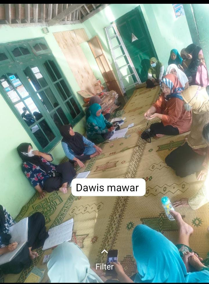 Pertemuan rutin dasawisma mawar rt 05/12 karangasem gempol